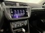 Volkswagen Tiguan 1.5 TSI ACT Highline Business R | Trekhaak | Elektrische achterklep | Stoel- & Stuurwielverwarming | Schuif- kanteldak | Stoelmassage