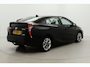 Toyota Prius 1.8 Hybrid Dynamic | Trekhaak | Navigatie | Dodehoek detectie | Stoelverwarming | Head-up display | Keyless | Adaptive Cruise | Clima | LED | Parkeersensoren voor | Camera | 17 inch