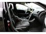 Volvo V40 T2 123PK Automaat Edition+ | Org. NL | Verw. Voorstoelen | PDC Achter | Bluetooth |