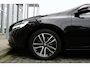 Volvo V40 T2 123PK Automaat Edition+ | Org. NL | Verw. Voorstoelen | PDC Achter | Bluetooth |