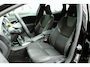 Volvo V40 T2 123PK Automaat Edition+ | Org. NL | Verw. Voorstoelen | PDC Achter | Bluetooth |