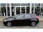 Volvo V40 T2 123PK Automaat Edition+ | Org. NL | Verw. Voorstoelen | PDC Achter | Bluetooth |