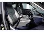 Land Rover Range Rover Evoque 1.5 P300e AWD PHEV | R-Dynamic Black-Pack | 360 camera | Volleder | Panoramadak | Vol Opties!