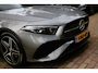 Mercedes-Benz A-klasse 180 Star Edition AMG Line LIMITED Aut. | NIEUWSTAAT | Widescreen | Panorama | Camera | Sfeerverlichting |
