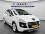 Peugeot 3008 1.6 THP Style Trekhaak | Panoramadak | Parkeersensoren | Clima | Airco (automatisch) | Cruise control | Parkeersensoren achter