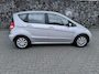 Mercedes-Benz A-klasse 150 Avantgarde Goed werkende Airco, recent nieuwe accu en all season banden, audio met stuur bediening zo mee inruil auto.