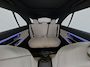 Mercedes-Benz E-klasse Estate 300 e Avantgarde Night Edition Panorama Schuif-Kanteldak | Digital Licht | 20 Inch Velgen | Trekhaak | AC en DC Laden | Stuur en Stoelverwarming. Inclusief 24 maanden MB Certified garantie voor Europa