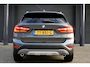 BMW X1 SDrive20i Orange Edition II, HUD, Groot navi, Leder, Afn. Trekhaak, Dealer onderhouden