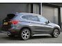 BMW X1 SDrive20i Orange Edition II, HUD, Groot navi, Leder, Afn. Trekhaak, Dealer onderhouden