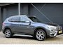 BMW X1 SDrive20i Orange Edition II, HUD, Groot navi, Leder, Afn. Trekhaak, Dealer onderhouden