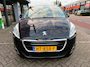 Peugeot 5008 1.2 PureTech Style 5p. / Pano'dak / Navi / PDC