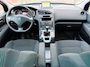 Peugeot 5008 1.2 PureTech Style 5p. / Pano'dak / Navi / PDC