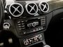 Mercedes-Benz B-klasse 200 AMG Sport 157Pk (GROOT NAVI, CLIMATE, CAMERA, HARMAN/KARDON, GETINT GLAS, STOELVERWARMING, LEDEREN SPORTSTOELEN, HARMAN/KARDON, XENON, ZWART HEMEL, NIEUWSTAAT)