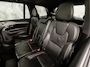 Volvo XC90 2.0 T8 Twin Engine AWD R-Design 7 Persoons 408Pk Automaat (NAP, PANORAMADAK, 1e EIGENAAR, LUCHTVERING, APPLE CARPLAY, BOWERS&WILKINS, HEAD-UP DISPLAY, STUUR/STOELVERWARMING, CAMERA, ELEK ACHTERKLEP, NIEUWSTAAT)