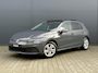 Volkswagen Golf 1.0 TSI 110pk Life | Panoramadak | Trekhaak | Camera