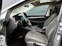 Volkswagen Golf 1.0 TSI 110pk Life | Panoramadak | Trekhaak | Camera