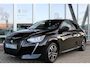 Peugeot 208 1.2 100PK ALLURE PACK Navi Carplay | Camera | Pdc | Stoelverw. | Cruise | Keyless | Led | Privacy Glas | 16 Inch Lm |