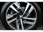 Peugeot 208 1.2 100PK ALLURE PACK Navi Carplay | Camera | Pdc | Stoelverw. | Cruise | Keyless | Led | Privacy Glas | 16 Inch Lm |
