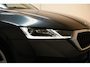 Skoda Octavia COMBI 1.5 e-TSI 150pk Business Edition Aut. [ Trekhaak Navi Apple/Android Camera Stoelverwarming ]