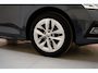Skoda Octavia COMBI 1.5 e-TSI 150pk Business Edition Aut. [ Trekhaak Navi Apple/Android Camera Stoelverwarming ]
