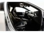 Mercedes-Benz A-klasse 220 Launch Edition Aut. [ Panoramaldak Navi Apple/Android Leder Camera LED ]