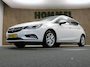 Opel Astra 1.4 Online Edition - ORIGINEEL NEDERLANDSE AUTO - AFNEEMBARE TREKHAAK - TREKGEWICHT 1450 KG - AFKOMSTIG VAN 2E EIGENAAR - SCHUIFDAK - NAVIGATIE - CLIMATE CONTROL - CRUISE CONTROL - CAMERA