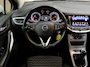 Opel Astra 1.4 Online Edition - ORIGINEEL NEDERLANDSE AUTO - AFNEEMBARE TREKHAAK - TREKGEWICHT 1450 KG - AFKOMSTIG VAN 2E EIGENAAR - SCHUIFDAK - NAVIGATIE - CLIMATE CONTROL - CRUISE CONTROL - CAMERA