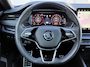Skoda Octavia Combi 1.5 TSI MHEV Sportline / Fabrieksgarantie t/m 12-2026 / Adaptieve Cruise Control / Navigatie / Apple Carplay/Android Auto / Achteruitrijcamera / Stoelverwarming / Sportstoelen / Elektrische achterklep /