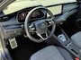 Skoda Octavia Combi 1.5 TSI MHEV Sportline / Fabrieksgarantie t/m 12-2026 / Adaptieve Cruise Control / Navigatie / Apple Carplay/Android Auto / Achteruitrijcamera / Stoelverwarming / Sportstoelen / Elektrische achterklep /