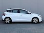 Hyundai i20 1.0 T-GDI Comfort Smart / Fabrieksgarantie t/m 04-2029 / Dealer onderhouden / Navigatie / Apple Carplay/Android Auto / Cruise Control / Airco / Achteruitrijcamera / Bluetooth / Lane Assist / PDC Achter / DAB / Lichtmetalen Velgen /