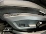 Peugeot E-3008 GT Exclusive 210 73 kWh Volledig leder interieur l Pano dak l Stoelverwarming en koeling l Elektrische stoelen