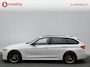 BMW 3-Serie Touring 320i High Executive M-Sport Panoramadak | Hifi | DAB | Leer | Apple CarPlay | Sportstoelen