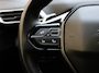 Peugeot 5008 SUV Allure Pack Business 130 pk Automaat | Navigatie | Dodehoekwaarsch. | 7-zits | Elektrische kofferbak | Parkeercamera voor/achter