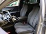 Peugeot 5008 SUV Allure Pack Business 130 pk Automaat | Navigatie | Dodehoekwaarsch. | 7-zits | Elektrische kofferbak | Parkeercamera voor/achter