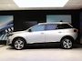 Peugeot 5008 SUV Allure Pack Business 130 pk Automaat | Navigatie | Dodehoekwaarsch. | 7-zits | Elektrische kofferbak | Parkeercamera voor/achter
