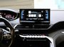Peugeot 5008 SUV Allure Pack Business 130 pk Automaat | Navigatie | Dodehoekwaarsch. | 7-zits | Elektrische kofferbak | Parkeercamera voor/achter