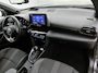 Toyota Yaris Cross 1.5 Hybrid Adventure | Head-Up Display | Dodehoek detectie | Stoel+stuurverwarming | Parkeersensoren voor+achter | LED Matrix | Elektrische Achterklep | Navigatie | Apple CarPlay/Android Auto |