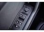 Volkswagen T-Roc 1.5 TSI 150pk DSG Style Business | Stoelverwarming | Navigatie | Blackstyle
