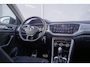 Volkswagen T-Roc 1.5 TSI 150pk DSG Style Business | Stoelverwarming | Navigatie | Blackstyle
