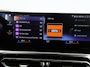 BMW 2-Serie Coupé 218i | M-Pakket | HUD | Stuur/stoelverwarming | Curved Display | Sportstoelen | Camera | DAB | Adaptieve Cruise Control |