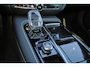 Volvo V60 T6 Recharge AWD Ultra Bright - Panorama/schuifdak - IntelliSafe Assist & Surround - 360º Camera - Harman/Kardon audio - Adaptieve LED koplampen - Verwarmde voorstoelen, stuur & achterbank - Parkeersensoren voor & achter - Elektr. bedienb. voorstoelen met geheugen - Head up display - Extra getint glas - 18' LMV