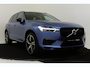 Volvo XC60 T6 RECHARGE AWD R-DESIGN -PANO.DAK|HARMAN/KARDON|GEVENT.LEDER|360°CAM|HEAD-UP DISP.|POWER-SEATS|ADAP.LED|PRIVACY.GLAS|21"