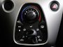 Toyota Aygo 1.0 VVT-i x-play Automaat | Airco | Achteruitrijcamera | Bluetooth | Elektrische ramen voor | Elektrisch verstelbare buitenspiegels |