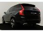 Volvo XC90 T8 RECHARGE AWD R-DESIGN -PANO.DAK|HARMAN/KARDON|POWER-SEATS|HEAD-UP DISP.|360°CAM|PRIVACY.GLAS|BLACK.BADGE|TREKHAAK|22"WINTERBANDEN
