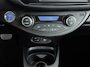 Toyota Yaris 1.5 Hybrid Design Limited | L.M. Velgen | Cruise Control | Elektrische ramen | Achteruitrij camera |
