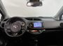 Toyota Yaris 1.3 VVT-i Dynamic | Panoramadakdak | Climate control | Achteruitrijcamera |