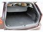 Volvo V60 Cross Country 2.0 T5 AWD Pro Achteruitrijcamera | Semi elektrische trekhaak | Panoramadak | Apple Carplay | Android Auto | Elektrisch bedienbare achterklep | Cruise Control | Stoelverwarming voorzijde