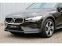 Volvo V60 Cross Country 2.0 T5 AWD Pro Achteruitrijcamera | Semi elektrische trekhaak | Panoramadak | Apple Carplay | Android Auto | Elektrisch bedienbare achterklep | Cruise Control | Stoelverwarming voorzijde
