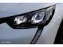 Peugeot e-208 EV Active Pack 50 kWh, Wit parelmoer, Donker glas, Navi, App connect, Cruise, Pdc + camera