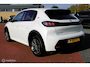 Peugeot e-208 EV Active Pack 50 kWh, Wit parelmoer, Donker glas, Navi, App connect, Cruise, Pdc + camera